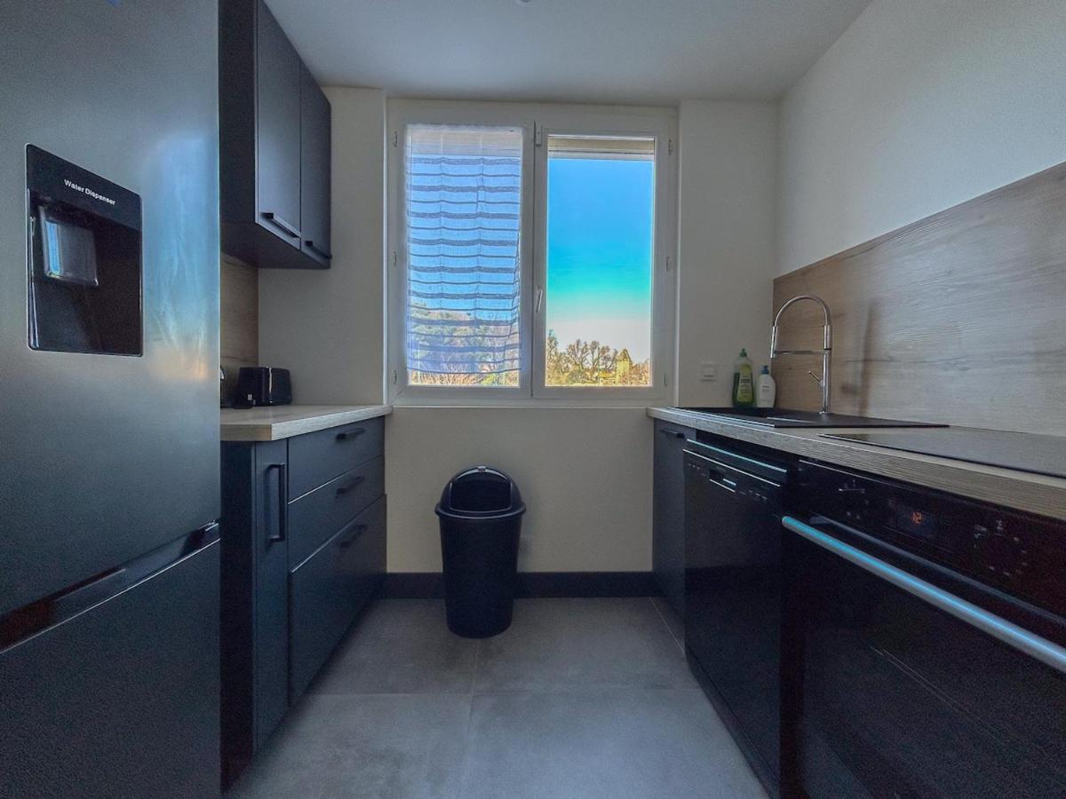 Appartement 3 Avec Terrasse Et Parking A *
